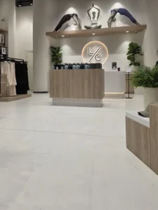 Lifestyle Choice (L/C) Retail Clothing Stre In Dubai Hills Mall Is Finished With Microcement Flooring From Duraamen. Image 09