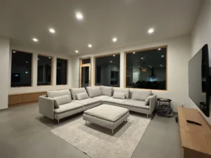 Discover This Stunning Modern Home In The Mountainous Region Of Hungry Horse, Montana, Where The Beauty Of Arapido Sprayable Microcement Flooring Takes Center Stage
