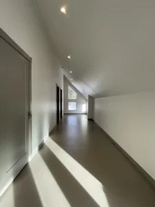 Discover This Stunning Modern Home In The Mountainous Region Of Hungry Horse, Montana, Where The Beauty Of Arapido Sprayable Microcement Flooring Takes Center Stage